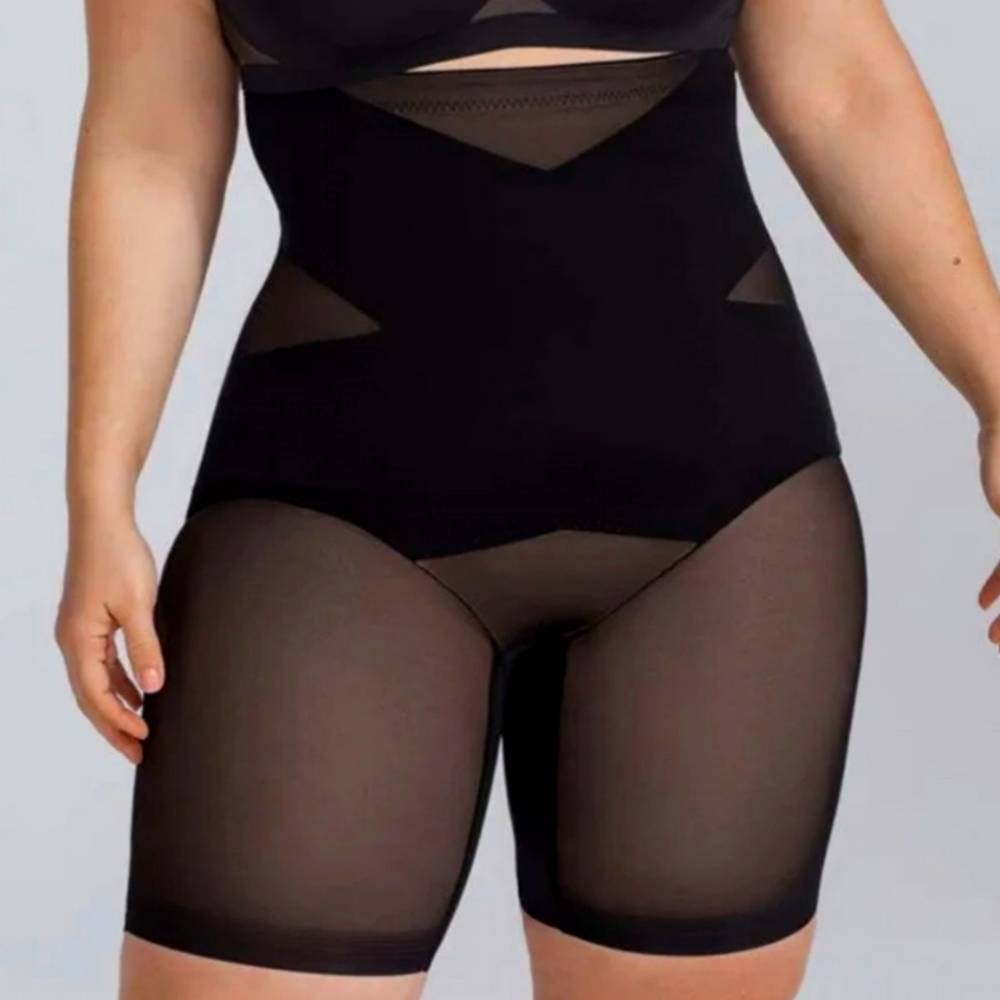 NWT HONEYLOVE SUPERPOWER SHORT 1X color: Runway - w/easy bathroom access!